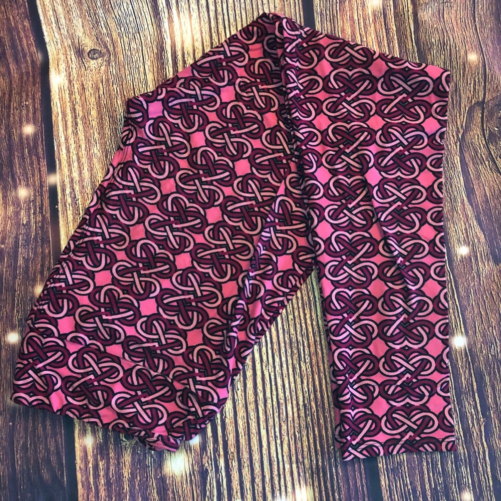 Lularoe TC Valentine’s Day leggings